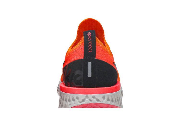 Кроссовки Nike Wmns Epic React Flyknit 'Copper Flash'