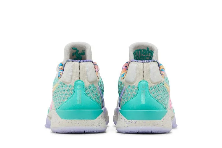 Krossovki-Titan-x-Nike-Wmns-Sabrina-2-Make-Space-5