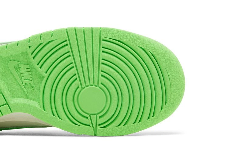wmns-dunk-low-green-strike-hv0842-133_04