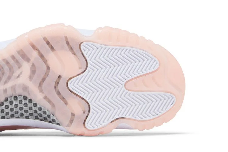 Krossovki-Wmns-Air-Jordan-11-Retro-Low-Legend-Pink-4