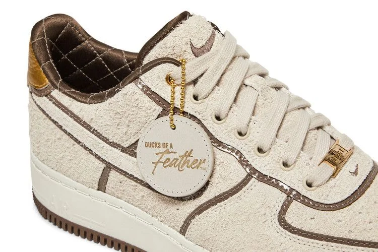 Krossovki-Nike-Division-Street-Air-Force-1-07-Luxe-University-of-Oregon-PE-9