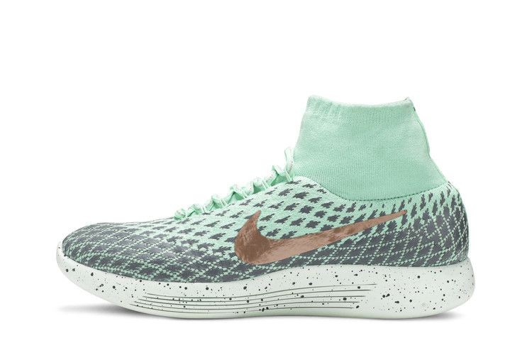 wmns-lunarepic-flyknit-shield-849665-300_02