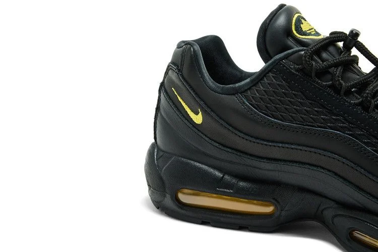 Krossovki-Corteiz-x-Nike-Air-Max-95-SP-Honey-Blacks-11