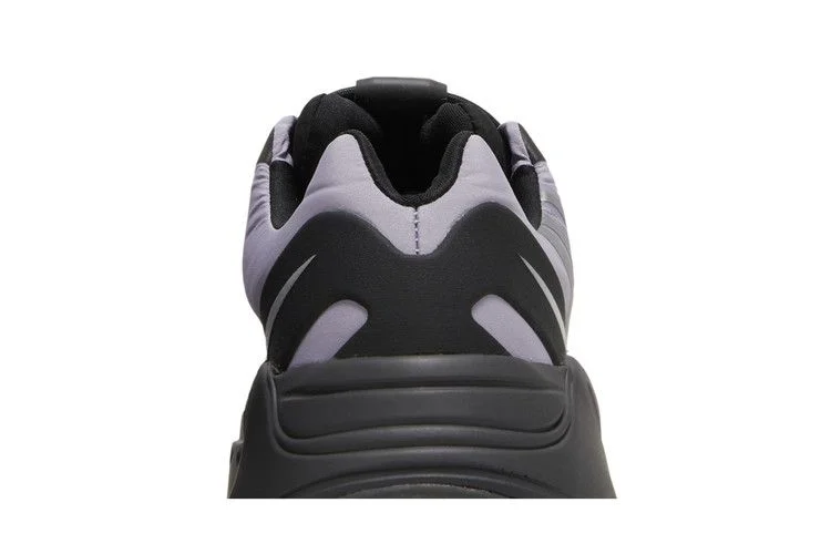 Кроссовки adidas Yeezy Boost 700 MNVN 'Geode'