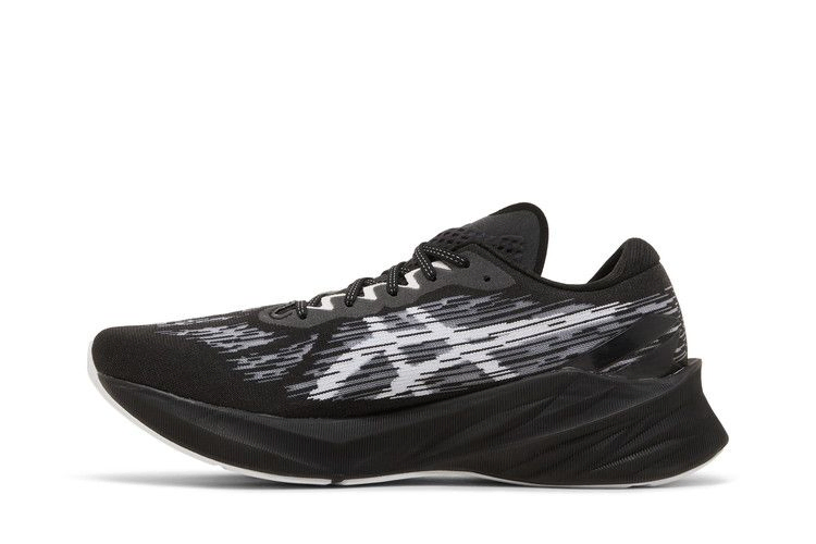 Кроссовки ASICS Novablast 3 'Black White'