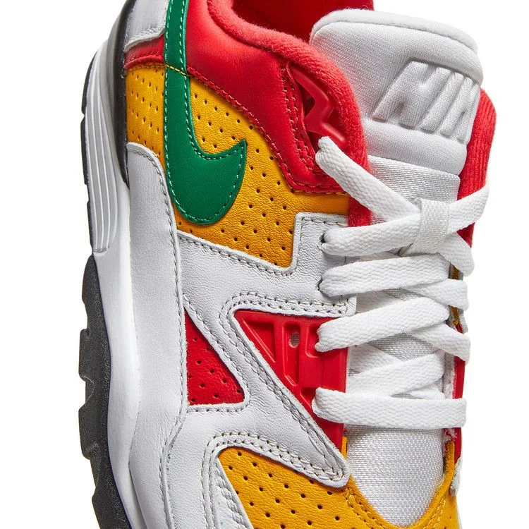Krossovki-Supreme-x-Nike-Air-Cross-Trainer-3-Low-White-University-Gold-8
