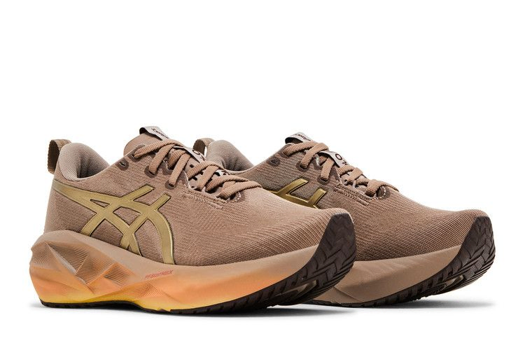 wmns-novablast-5-luxe-1012b815-020_07