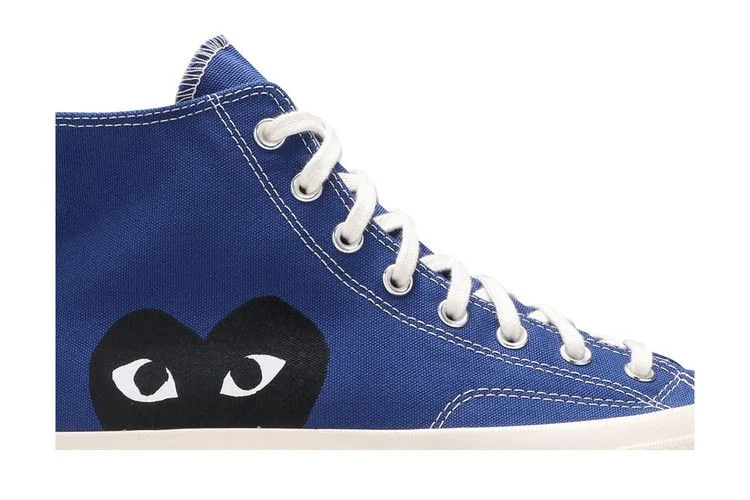 Krossovki-Comme-des-Garcons-PLAY-x-Converse-Chuck-70-High-Blue-Quartz-1