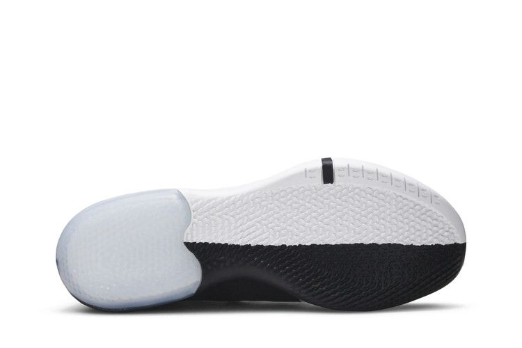kobe-a-d-black-toe-ar5515-100_03