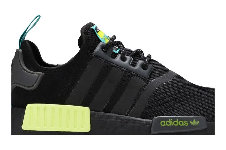Krossovki-Adidas-NMD_R1-Trail-J-Black-Solar-Yellow-1