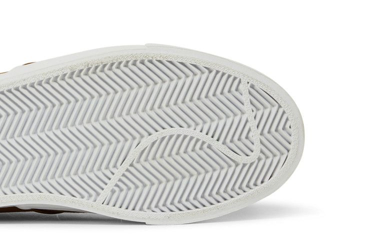 zoom-stefan-janoski-slip-canvas-sb-light-british-tan-831749-200_04
