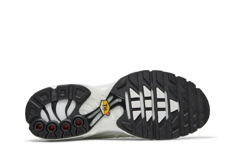 Кроссовки Nike Wmns Air Max Plus Premium 'Triple White'