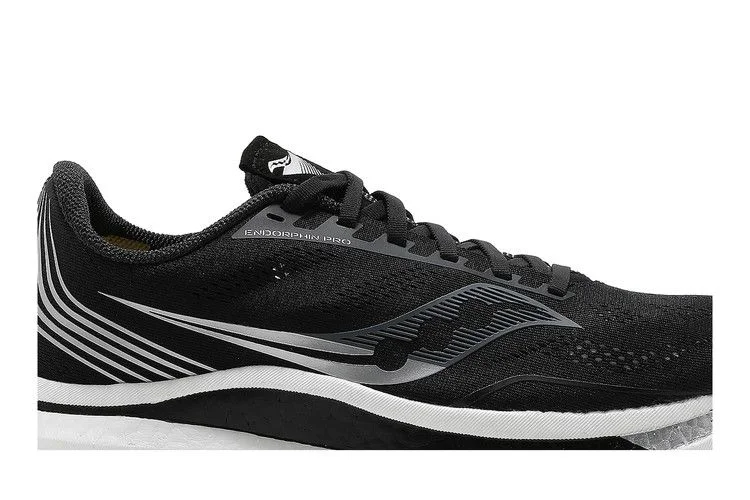 Krossovki-Saucony-Endorphin-Pro-Black-Silver-1