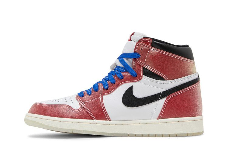 trophy-room-x-air-jordan-1-retro-high-og-sp-chicago-friends-family-da2728-100-ff_02