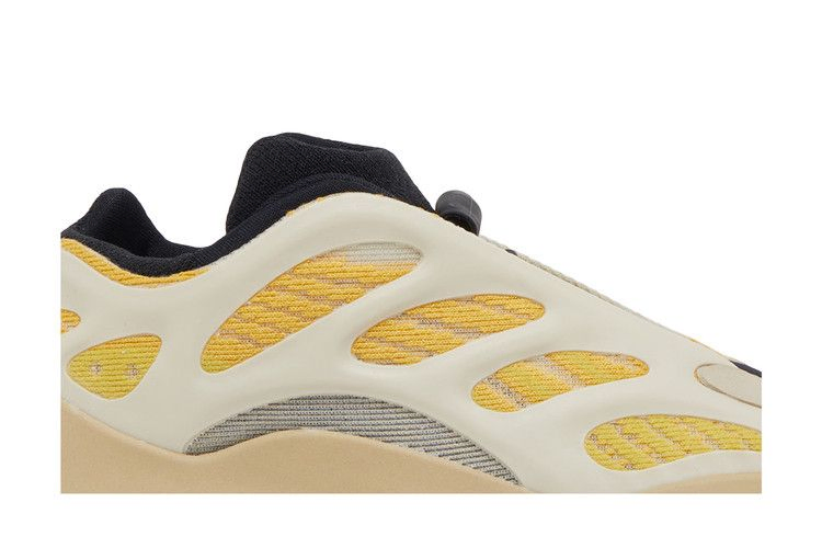 Кроссовки adidas Yeezy 700 V3 Infants 'Safflower'