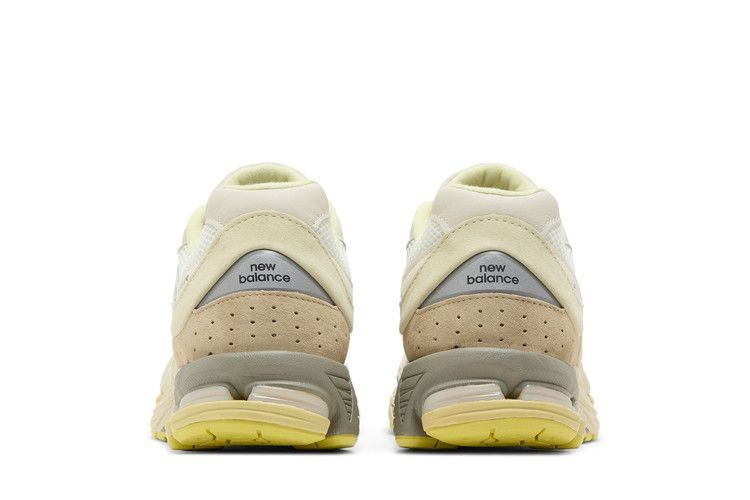 Кроссовки AURALEE x New Balance 2002R 'White'