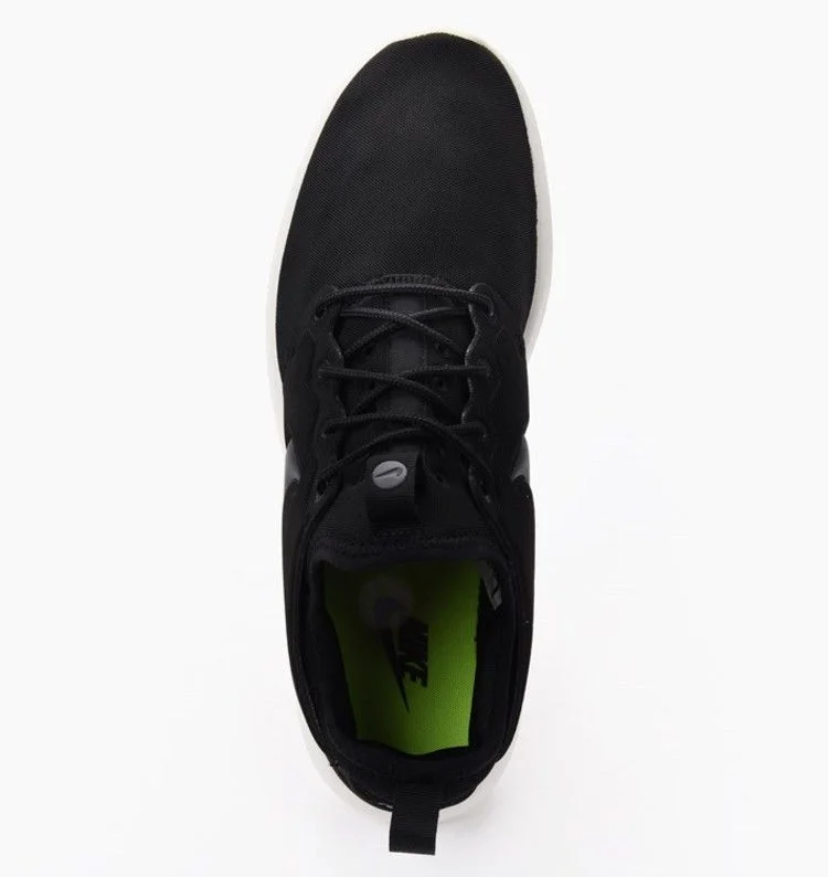 Krossovki-Nike-Roshe-Two-Black-1