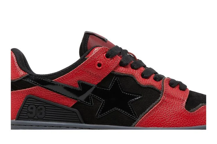 Krossovki-BAPE-Sk8-Sta-Black-Red-1