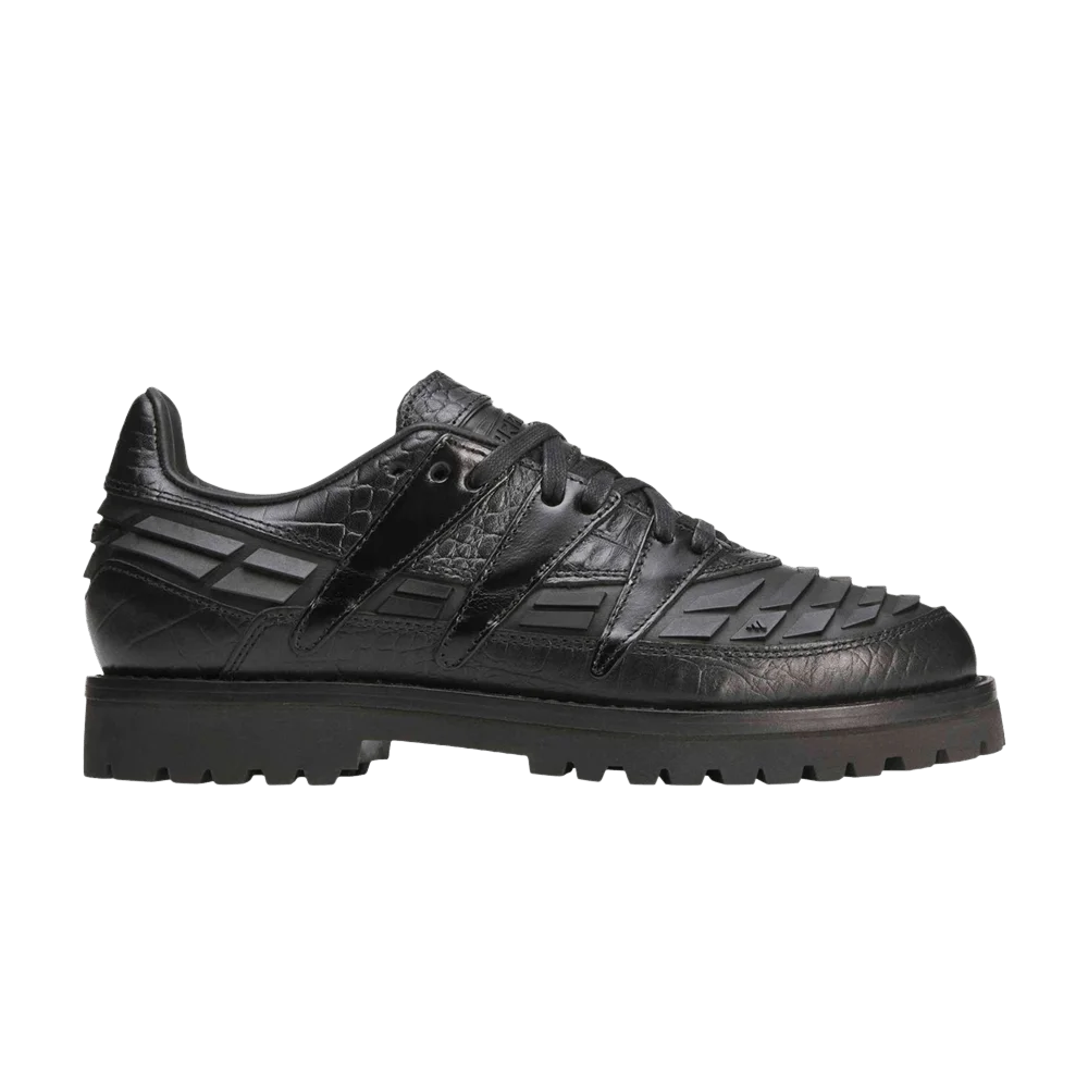 Krossovki-Disney-x-Brain-Dead-x-adidas-Predator-94-Triple-Black