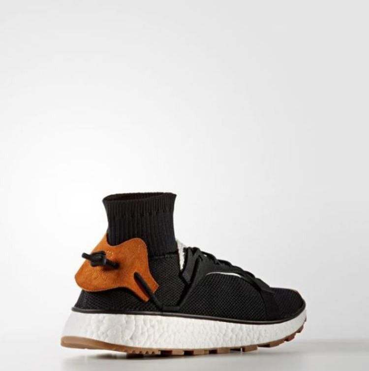 alexander-wang-x-adidas-aw-run-black-cm7825_02