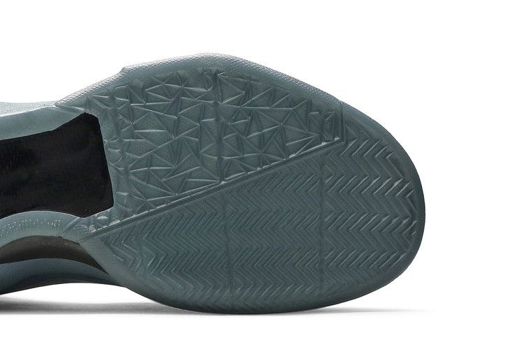 zoom-kobe-7-ftb-869460-442_04
