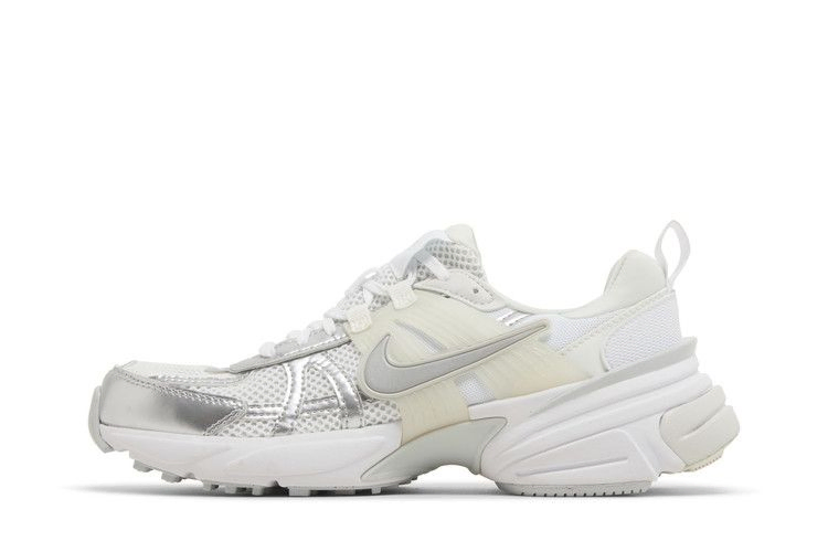 Кроссовки Nike Wmns V2K Run 'Metallic Silver'