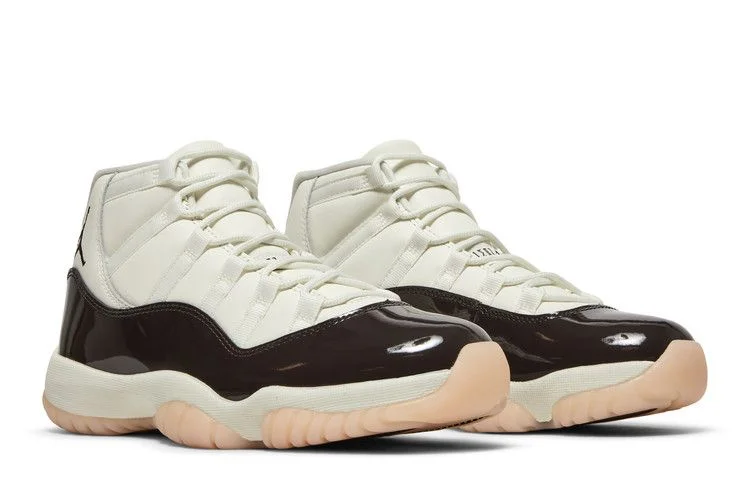 Krossovki-Wmns-Air-Jordan-11-Retro-Neapolitan-7