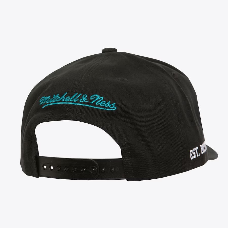 Mitchell-Ness-Black-Charlotte-Hornets-Hardwood-Classics-Big-Time-Pro-Snapback-Hat-1