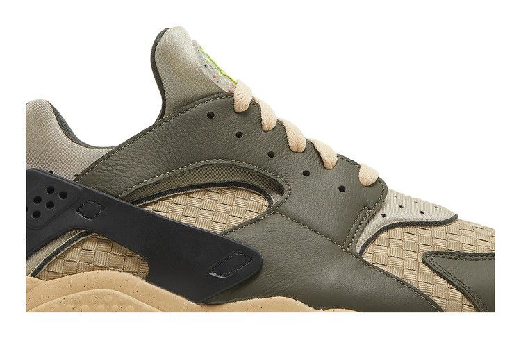 Кроссовки Nike Air Huarache Crater Premium 'Cargo Khaki'