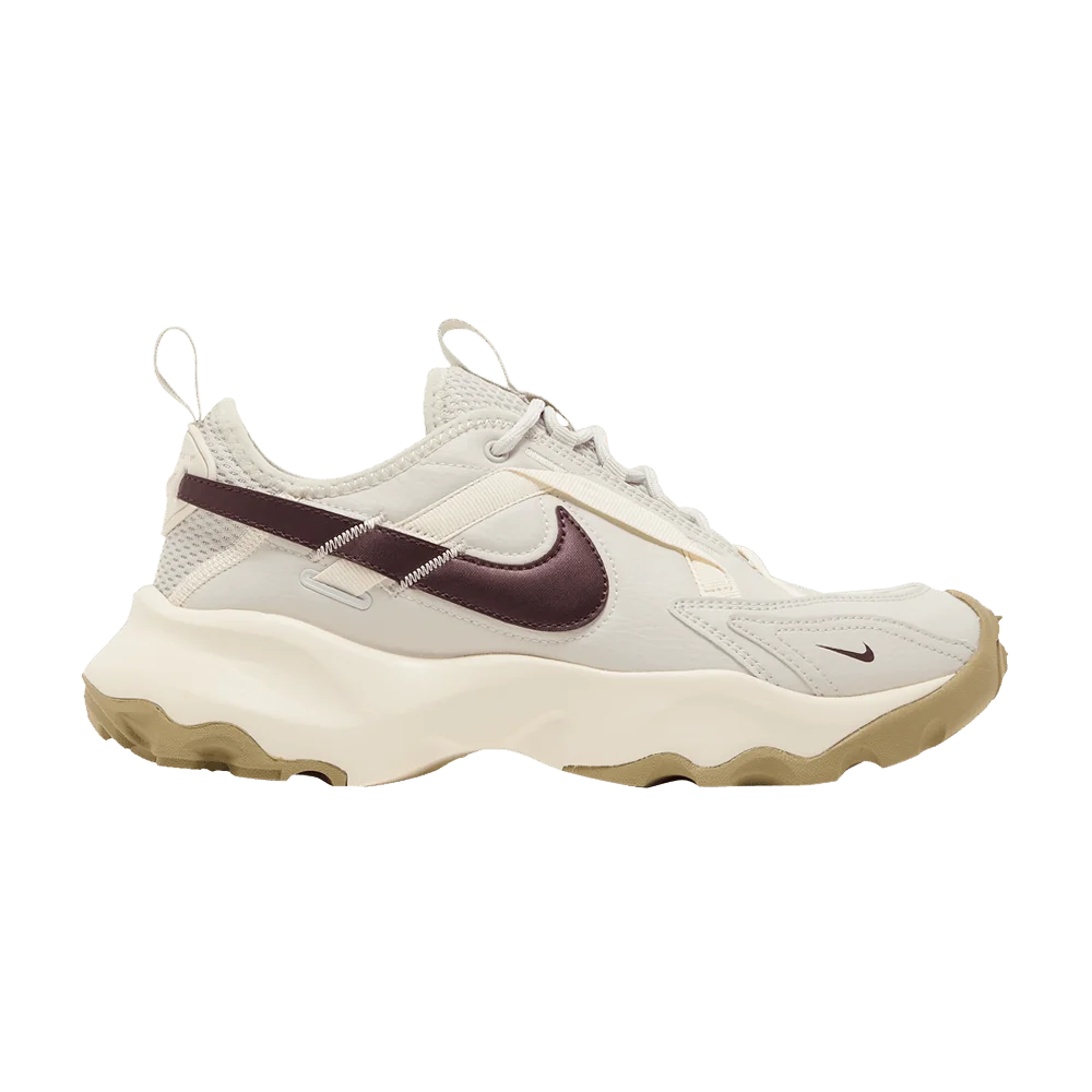 Кроссовки Nike Wmns TC 7900 'Light Bone Burgundy Crush'