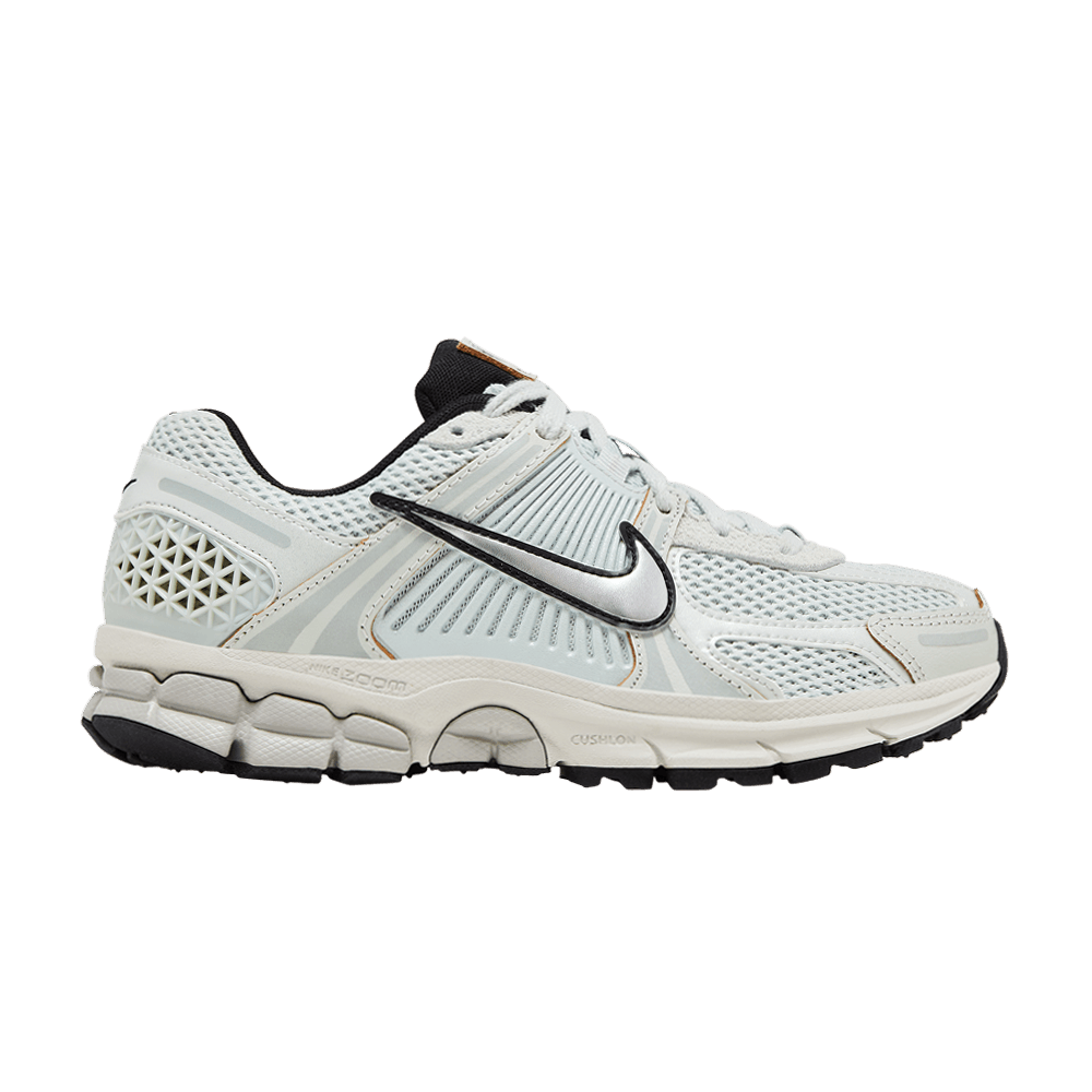 wmns-air-zoom-vomero-5-light-silver-chrome-fn6742-001