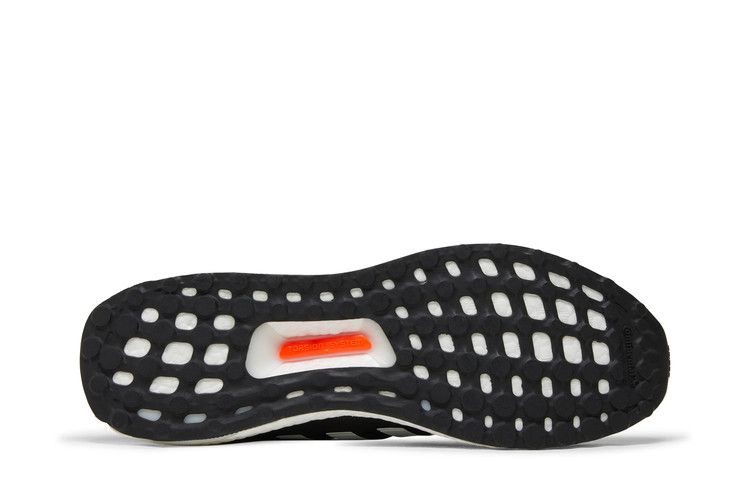 Кроссовки adidas UltraBoost 5.0 DNA 'Black White'