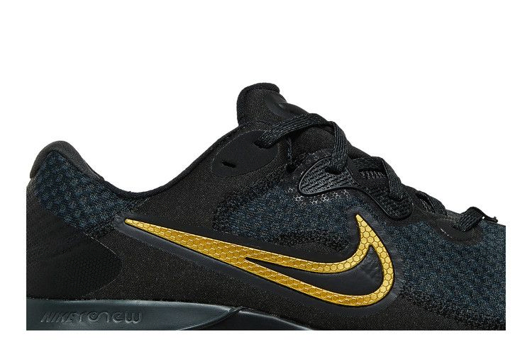 Кроссовки Nike Renew Run 2 'Black Metallic Gold'