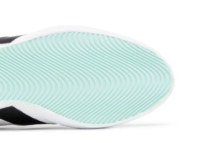 Krossovki-Adidas-Box-Hog-3-White-Sky-Rush-4