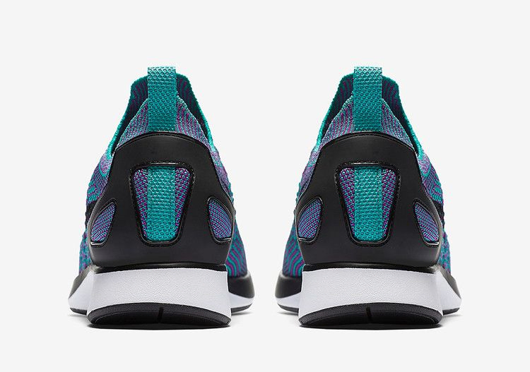 wmns-air-zoom-mariah-flyknit-racer-917658-300_03