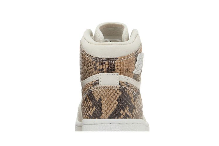 Кроссовки Wmns Air Jordan 1 Retro High Premium 'Phantom'