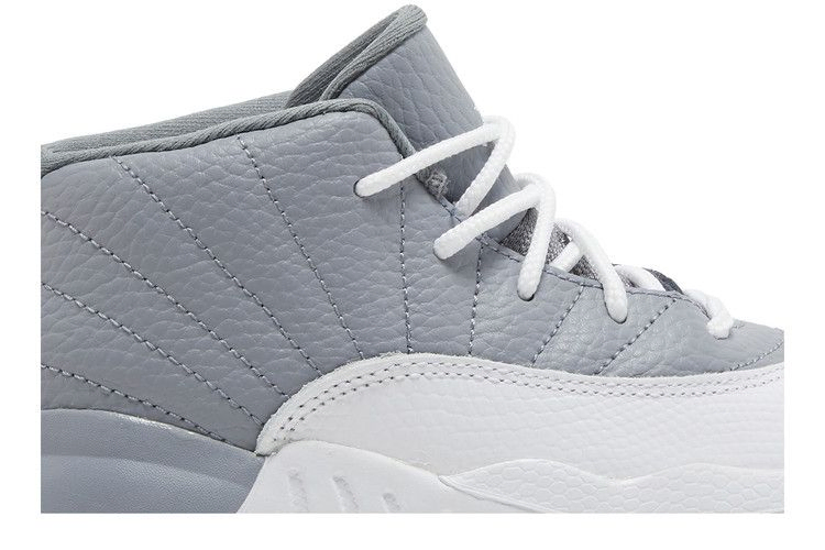 air-jordan-12-retro-td-stealth-850000-015_01