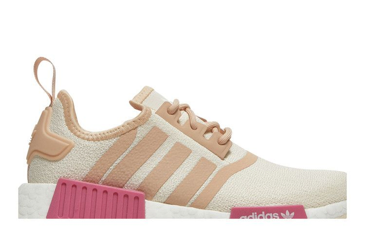 wmns-nmd_r1-wonder-white-halo-blush-gz7998_01