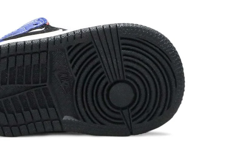 Krossovki-Air-Jordan-1-Mid-TD-Top-3-4