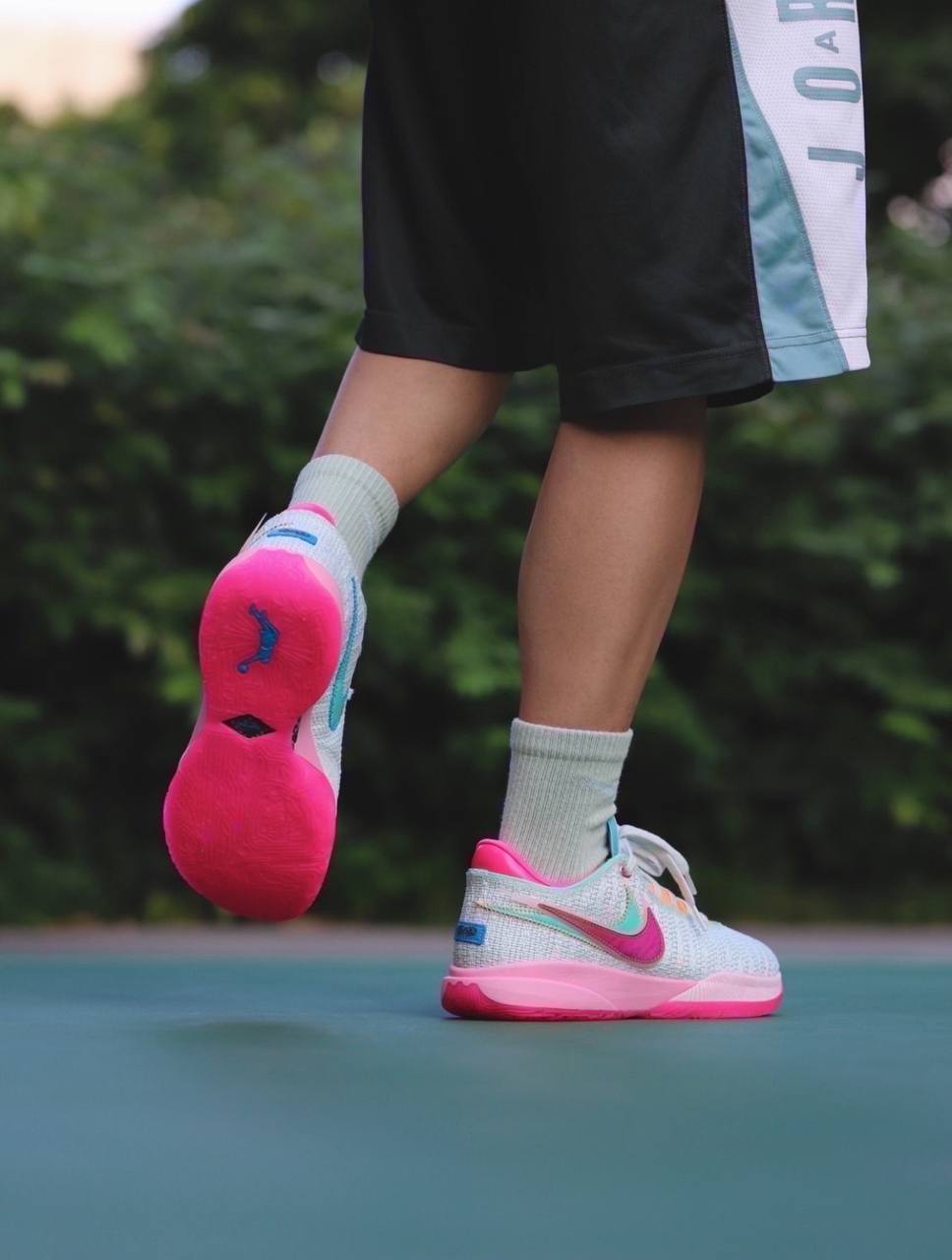 Кроссовки Nike LeBron 20 Time Machine
