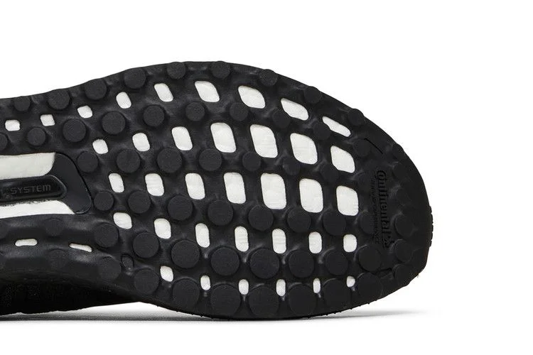 Krossovki-adidas-UltraBoost-Climacool-2-DNA-Flow-Pack-Black-Carbon-4