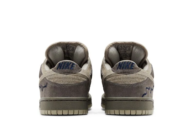 Кроссовки Nike Dunk Low Pro SB 'London'
