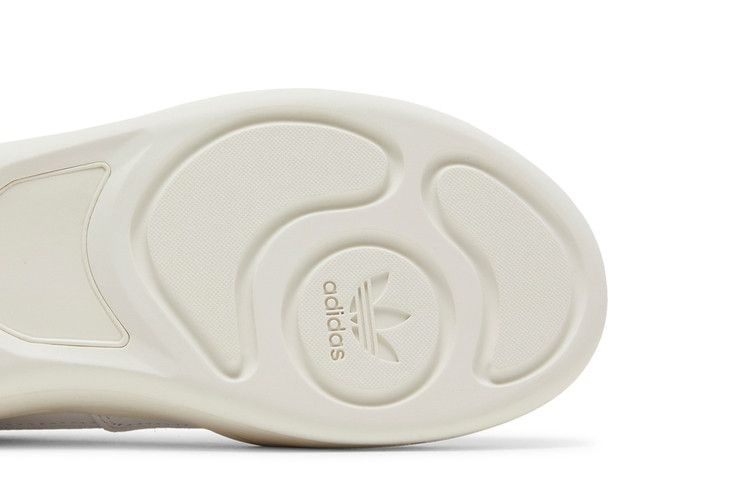 wmns-her-court-triple-white-gy3579_04