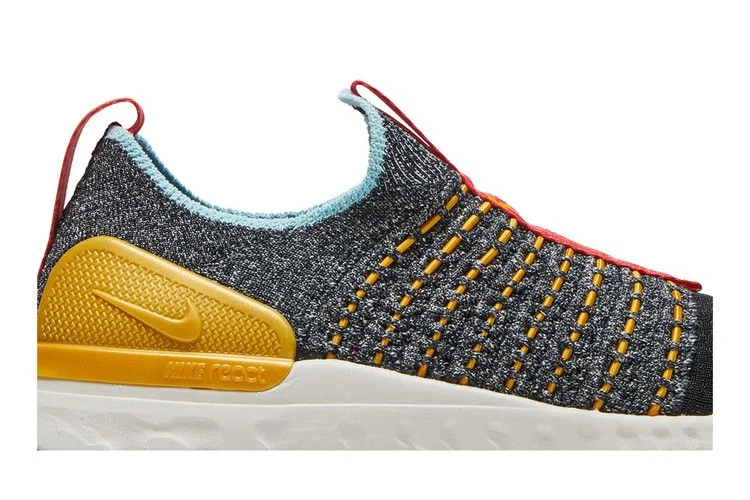 Krossovki-Nike-Wmns-React-Phantom-Run-Flyknit-2-Black-Phantom-1