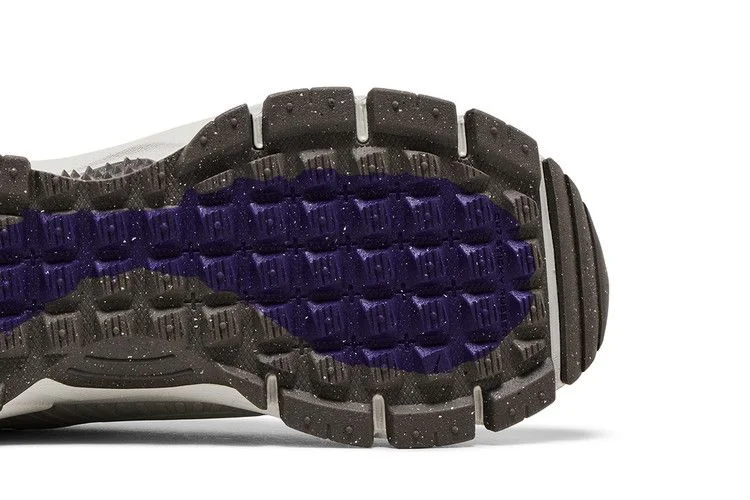 Кроссовки Nike Wmns Zoom Vomero Roam 'Light Bone Mink Brown'