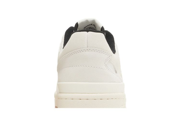 wmns-forum-low-white-black-gum-ig3967_06