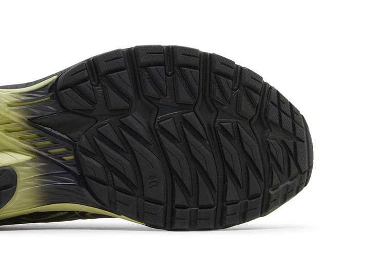 us4-s-gel-terrain-black-neon-lime-1203a394-001_04