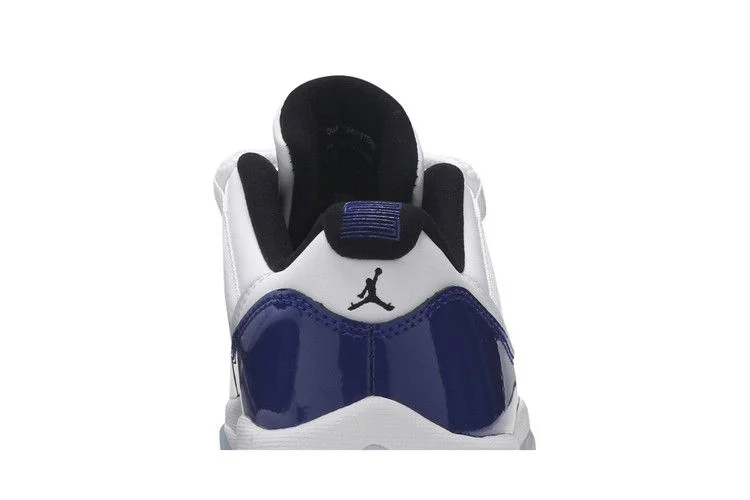 Кроссовки Wmns Air Jordan 11 Retro Low 'Concord Sketch'