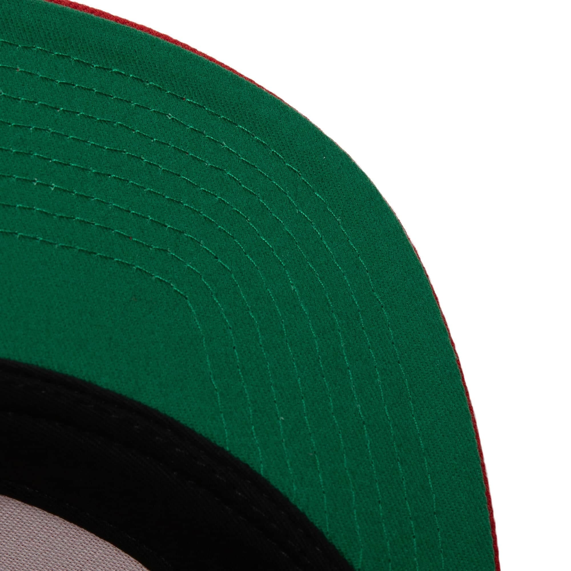 Mitchell-Ness-Team-Ground-2.0-Snapback-HWC-Miami-Heat-Hat-2