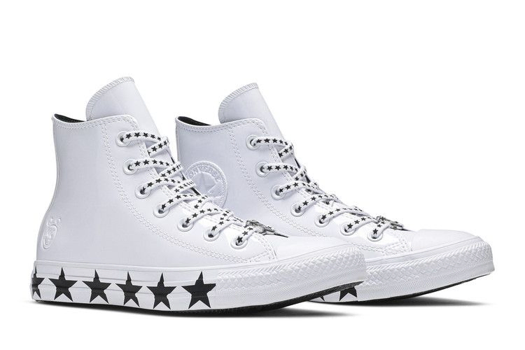 miley-cyrus-x-wmns-chuck-taylor-all-star-high-stars-563719c_07